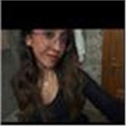 Estudiante del grado de Traducción e Interpretación de inglés y francés. 