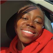 Professeur particulier qui donne des cours et/ou soutien scolaire en anglais