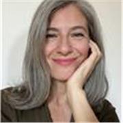 Soy periodista y experta en redacción clara, concisa, inclusiva y de género. Me dedico a escribir y comunicar.