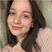 Laureanda in filologia moderna offre lezioni di Letteratura italiana e storia