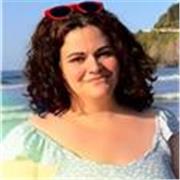 Profesora de inglés, hispanohablante nativa con 12 años viviendo en Canadá. Licenciada en Sociología.