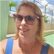 Professora de matemática com mais de 20 anos de experiência com alunos do ensino fundamental II