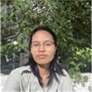 A linguist with five years of experience who offers English tutoring or private English classes