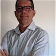 Profesor de informática tanto software como hardware, creando API REST y programación desde básico a nivel alto. 