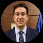 Profesor de apoyo para alumnos de pre grado en Derecho y para aquellos que preparan su examen de grado