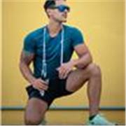 Entrenador personal especializado en el entrenamiento con peso corporal a nivel funcional