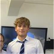 Pilota privato e studente pilota commerciale di linea offre lezioni di lingua inglese, matematica e materie tecniche