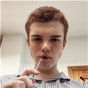 Estudiante del Grado en Biomedicina con altos conocimientos de las ciencias de la vida.