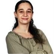 Soy muy trabajadora i adoro enseñar. Daria clases a alumnos hasta los 18 años.