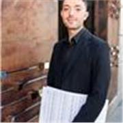 Clases particulares de composición (armonía, contrapunto, fundamentos de composición, composición y técnicas contemporáneas), lenguaje musical y solfeo (teoría de la música y educación auditiva) y piano. Preparación para exámenes de ingreso al conservator
