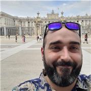 Técnico en emergencias sanitarias con experiencia tanto en transporte programado como urgente