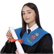 Profesora con más de cuatro años de experiencia dando clase, impartiendo principalmente a infantil, primaria y hasta 3º de ESO. 