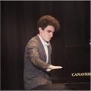 Offresi lezioni di Musica di base e avanzata (pianoforte, chitarra, teoria, solfeggio, armonia, composizione, ...)