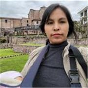 Profesora de matemáticas básicas in parte clases a niños de todas las edades