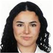 Hola soy Celia! Soy una estudiante de Economía y Negocios Internacionales con la pasión de la enseñanza. 