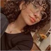 Laureata in lettere moderne, studentessa attuale in filologia moderna, offro aiuto compiti e ripetizioni 