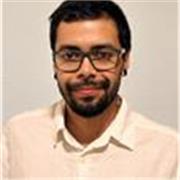 Diseñador Gráfico profesional y Profesor de diseño gráfico para todas las edades.