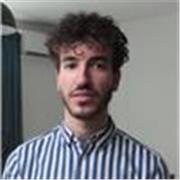 Soy profesor de marketing digital online, con experiencia en gestión de equipos y campañas digitales.