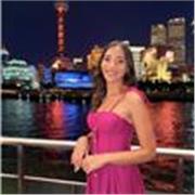 Laureata in lingua e cultura cinese con il massimo dei voti, offre ripetizioni in lingua e letteratura cinese per tutti i livelli!