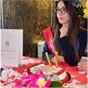 Impartisce lezioni di italiano o letteratura italiana per Studenti delle Scuole Elementari, Medie e Superiori