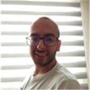 Desarrollador de software ofrece clases de Matemáticas y programación