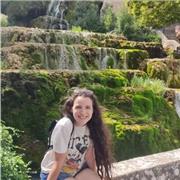 Profesora de refuerzo escolar de cualquier materia. Pero en especial en Leguas castellana y su literatura