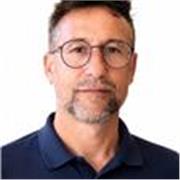 Profesor de primaria y guitarrista. Doy clase de repaso escolar, música, religión. Puedo dar clase a niños y adolescentes.  
