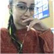 Soy una profesora titulada MAES y con nivel C2 certificado por Cambridge. Doy clase para todos los niveles.