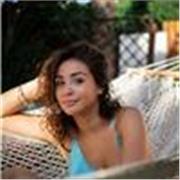 Professora de español nativa. También habló catalán nativo y domino el inglés (B2)