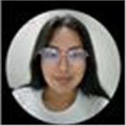 Profesora de lenguaje brinda clases a niños de todas las edades