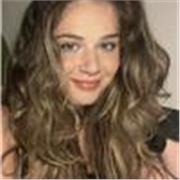 Studentessa di Medicina e Chirurgia al 5^anno, certificazione C1 di inglese e varie esperienze all’estero, offre lezioni inglese