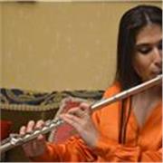 Flautista professionista impartisce lezioni private di flauto e solfeggio