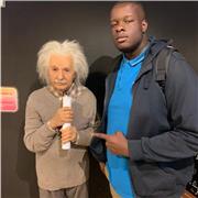 Hi, du suchst Nachhilfe in den Fächern Englisch, Mathematik, Latein oder Chemie, dann bist du hier richtig