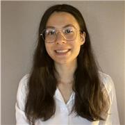 Etudiante en médecine, bac obtenu mention très bien et major de promotion en première année de médecine.