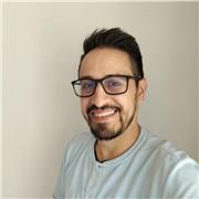 Profesor de informática, redes, lenguajes de programación como HTML, SQL y PHP