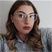 Laureanda in filosofia; ripetizioni e spiegazioni per medie, superiori e università.