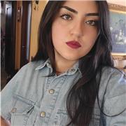 Offro lezioni private a bambini delle scuole elementari e medie, adattandole alle loro esigenze.