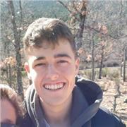 Soy estudiante de Ingeniería de Minas. Doy clases de Matemáticas, Física y Química a alumnos de primaria, ESO y bachillerato