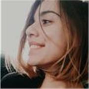 Laureata in Arti Visive, offro lezioni private in tutte le materie umanistiche create ad hoc per ogni studente