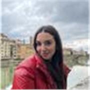 Studentessa di quarta liceo scientifico impartisce lezioni di matematica e italiano ad alunni di massimo terza media
