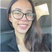 Estudiante de segundo año del grado de Genética, titulada en laboratorio clínico y biomédico (CFGS) y con bachillerato científico.