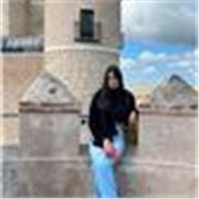 Profesora de matemáticas, lengua, inglés y francés especialmente imparto clases a niños de primaria