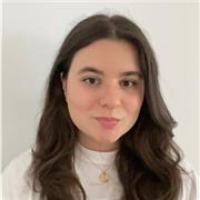 Profesora particular de inglés, estudiante universitaria, vivido dos años en países de habla inglesa