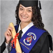 Soy profesora de química, matemáticas y física, especialmente.