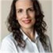 Soy especialista en marketing, redes sociales e IA, con amplia experiencia en formaciones online tanto individuales como en grupo.