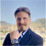 Laureato in scienze geologiche con esperienza pluriennale impartisce lezioni di matematica e scienze per scuole medie e superiori