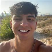 Doy apoyo a niños de mi residencia