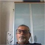 offro supporto su diritto ed economia aziendale per studenti scuole superiori e primi anni universitaria