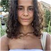 Laureata in Lingue e Culture Europee (110L), formata all'insegnamento, offre ripetizioni private di inglese, spagnolo, italiano a studenti delle scuole secondarie di secondo e primo grado nonché scuole primarie. Disponibile anche per aiuto compiti