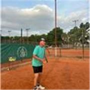 Clases de tenis y pickleball. Clases individuales o grupales